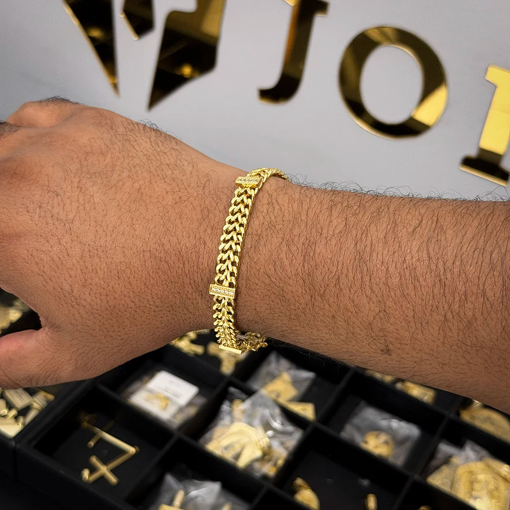 Pulseira Lacraia 8mm Cravejada Banhado a Ouro 18K