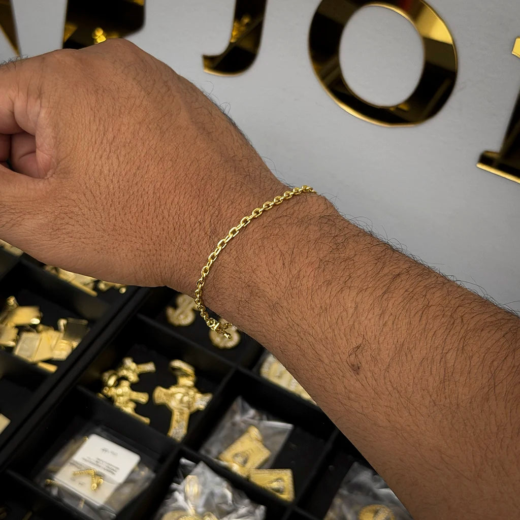 Pulseira Cadeado 2mm Banhado a Ouro 18K