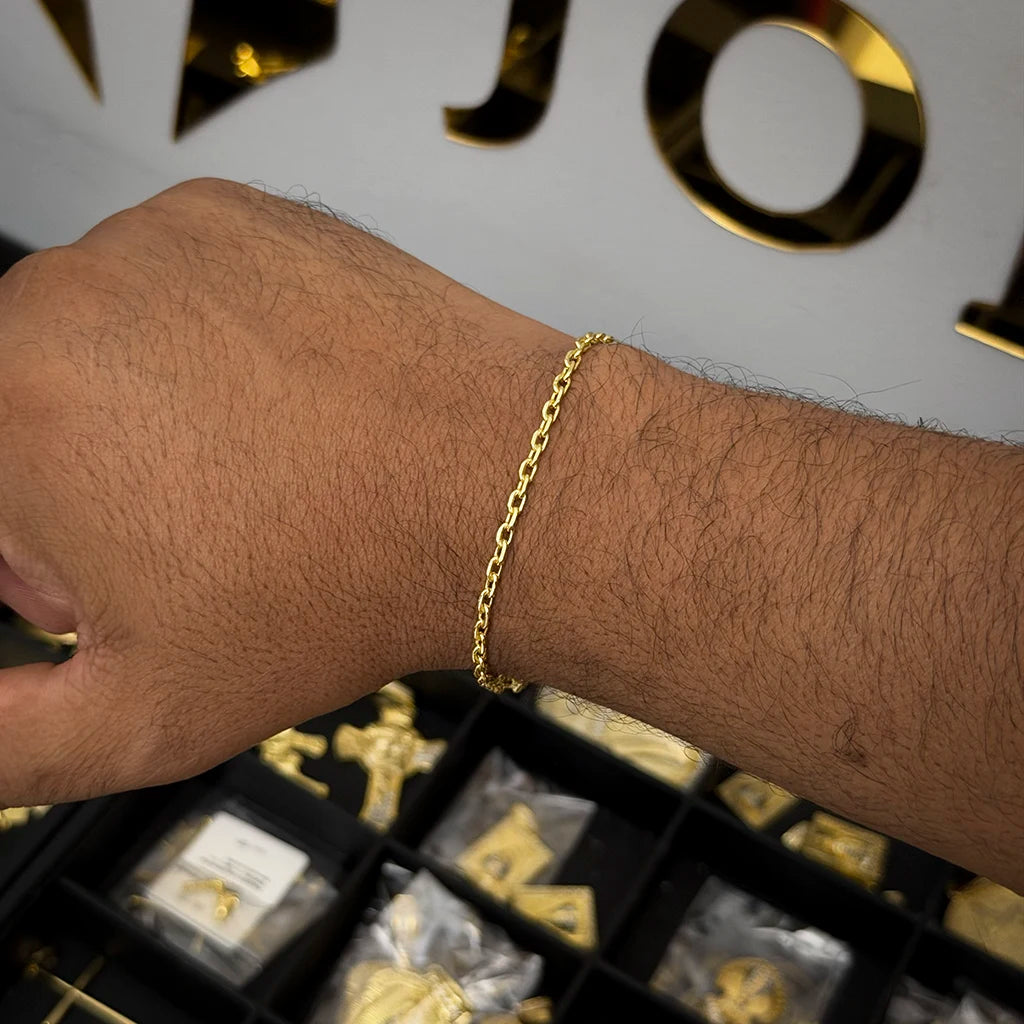 Pulseira Cadeado 2mm Banhado a Ouro 18K