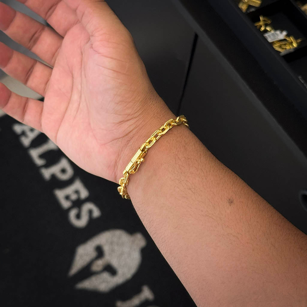 Pulseira Cadeado 6mm Banhado a Ouro 18K