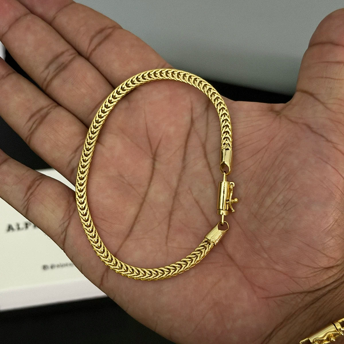 Pulseira Palmeira 4,5mm Banhado a Ouro 18K